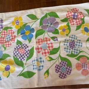 Vintage Anita Wagenvoord “flower power” bath towel Burlington house 100% cotton